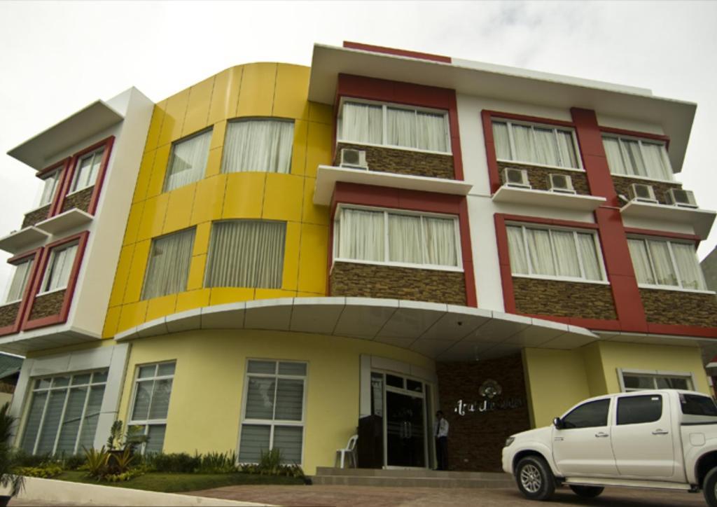 Arabelle Suites Tagbilaran City Exterior foto