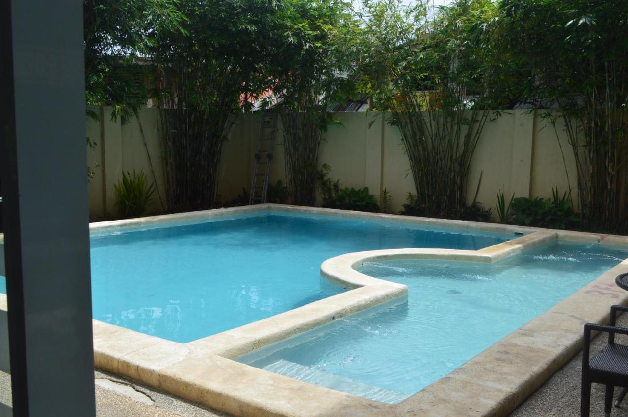 Arabelle Suites Tagbilaran City Exterior foto